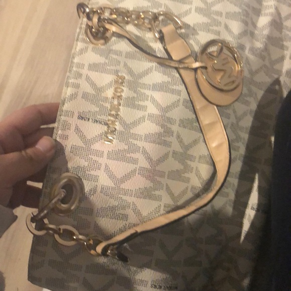 Michael Kors Bag - Picture 5 of 6